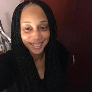 Meet your Posher, Denise